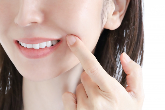 悩ましい親知らず！抜くならいつ？知っておきたいタイミングと注意点